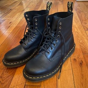 doc martens 1460 pascal